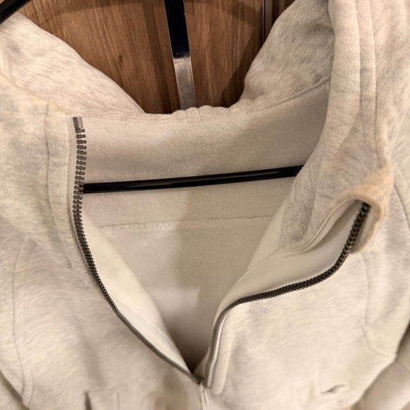 Lululemon Crop Hoodie - Picture 3 of 6